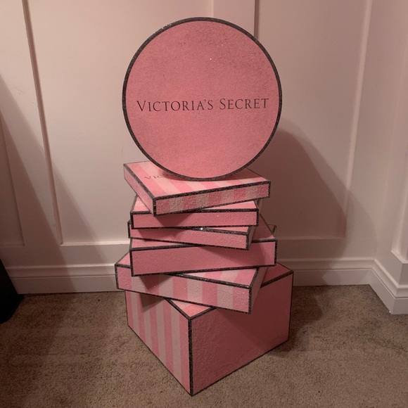 Victoria Secrets Decretive Boxes - Picture 1 of 2